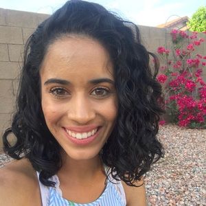 Meet your Posher, Risa